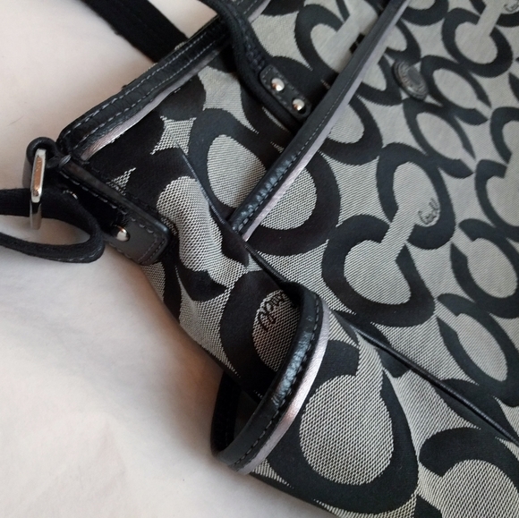 COACH multifunctional bag / diaper bag / baby bag / - Picture 4 of 8